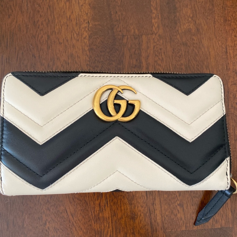 Gucci Matelassé Marmont Zip Around Wallet